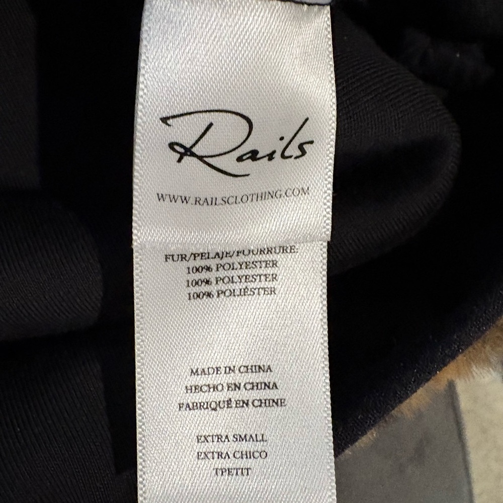 Rails Leopard Print Sherpa Jacket - Picture 5 of 6